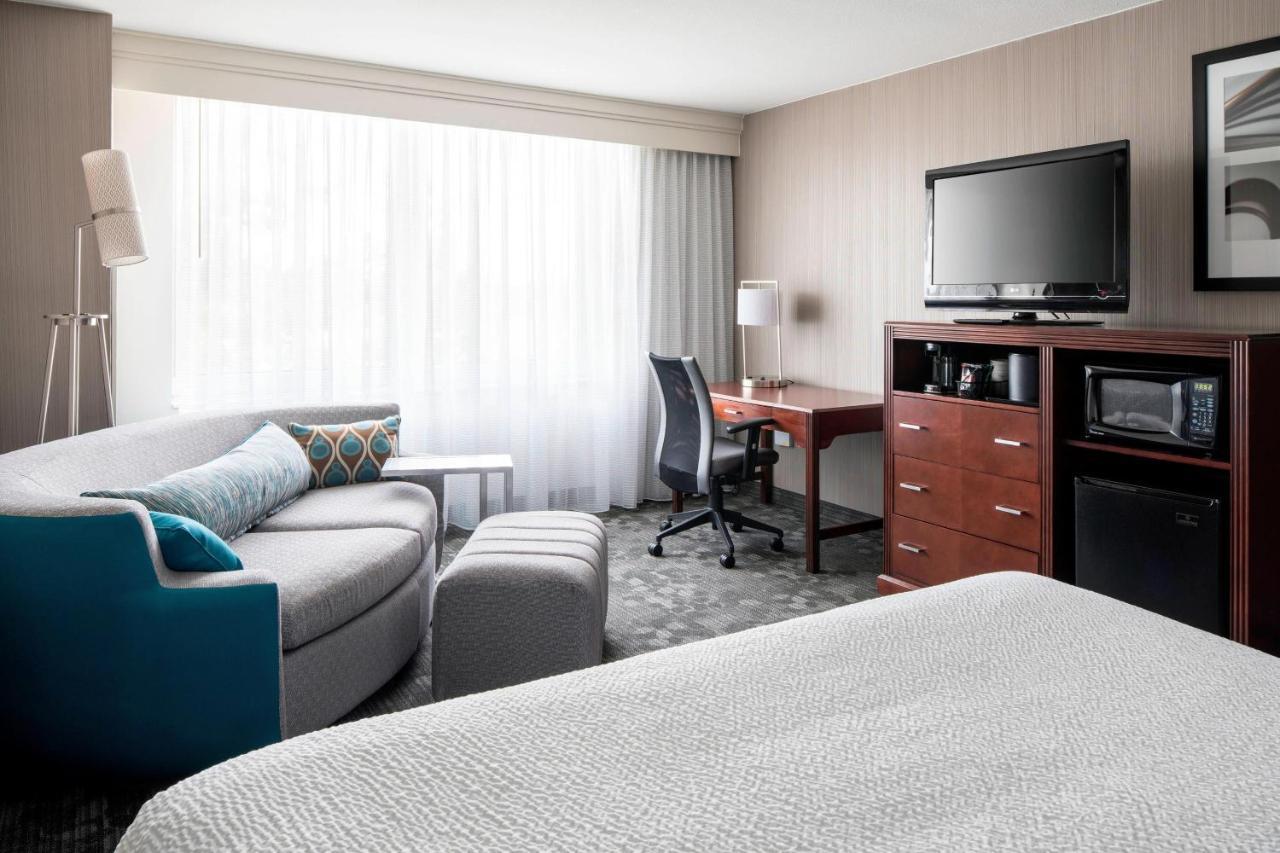 Courtyard By Marriott Seattle Federal Way Exterior foto