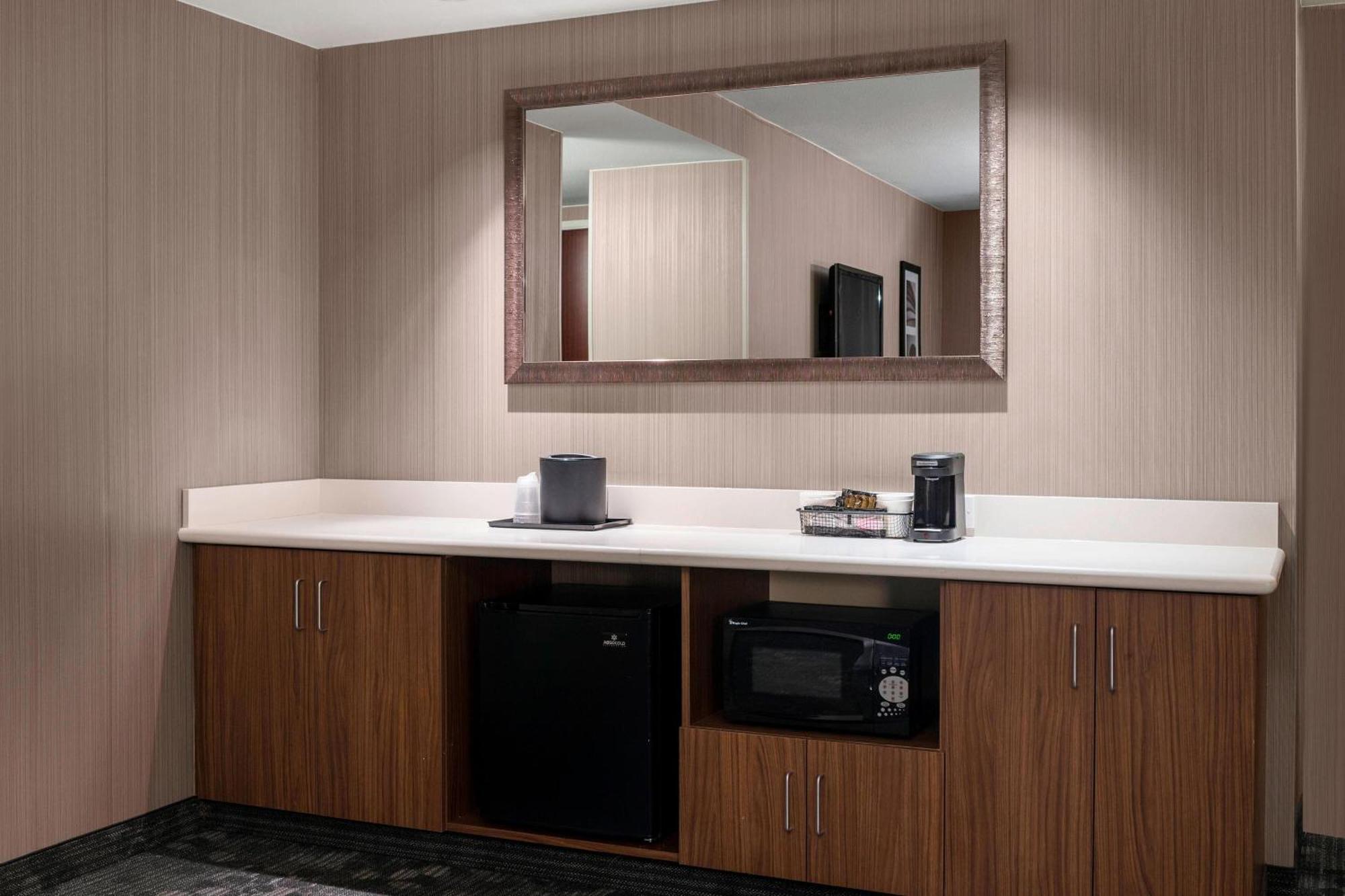 Courtyard By Marriott Seattle Federal Way Exterior foto