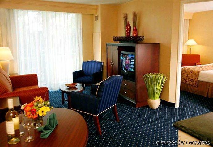 Courtyard By Marriott Seattle Federal Way Exterior foto